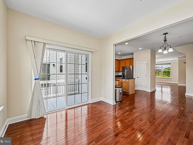 23004 Meadow Mist Rd — Photo 20