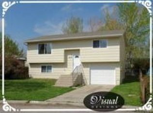 8117 Hallett Ct, Fort Collins, CO 80528