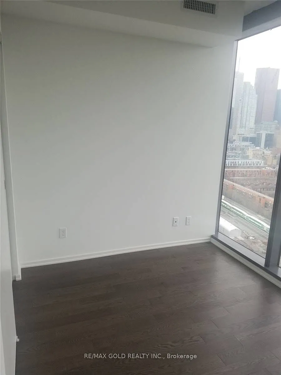 Building Photo - 16 Bonnycastle St #2303