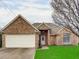 801 Gregory Ave, Bedford, TX 76022