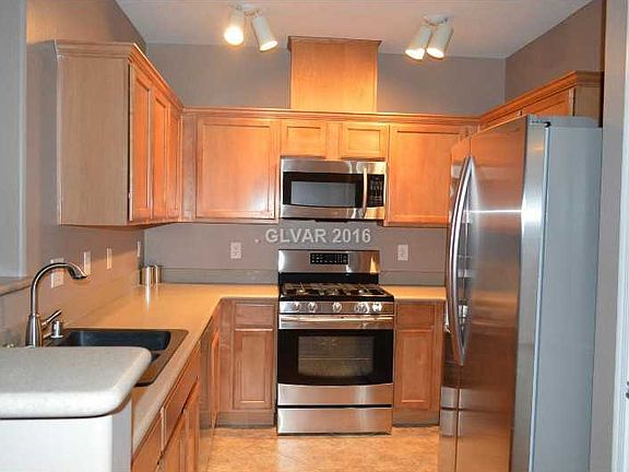 2nd image of 6775 Abruzzi Dr Unit 201