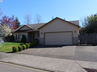 15020 Saint Andrews Dr, Oregon City, OR 97045