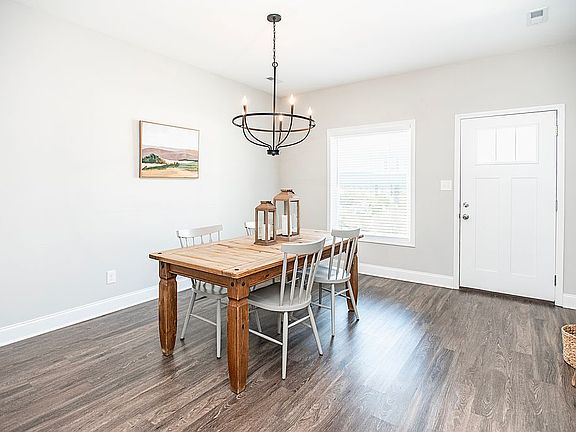 3rd image of 6717 Padgette Hill Ln