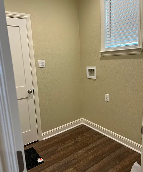 12600 Plassmeyer Pl — Photo 15