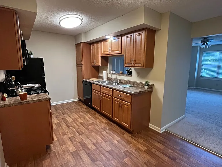 Monroeville Apartments at Belmont Ridge — Photo 16