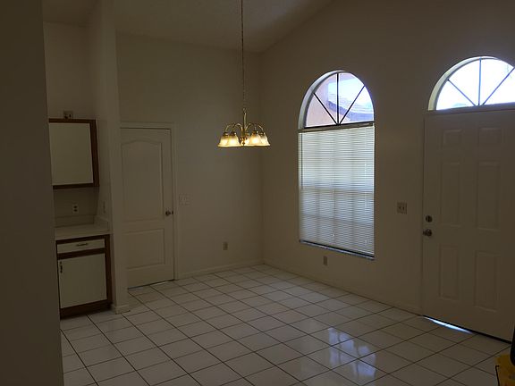 3rd image of 5855 SE Wilsie Dr