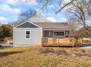 3826 S Crysler Ave, Independence, MO 64055