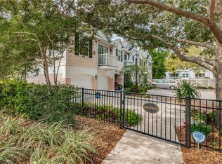 951 Wellington Ct, Dunedin, FL 34698