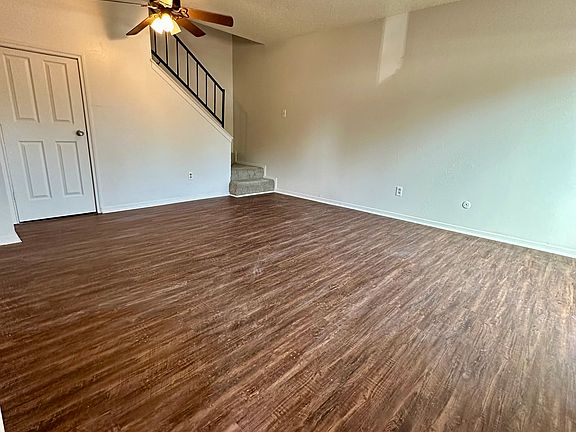 5th image of 715 N Center St APT 1