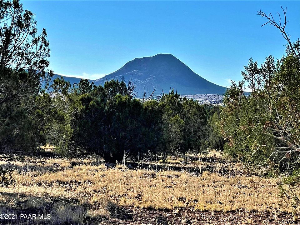 1st image of 14 Juniper Woods