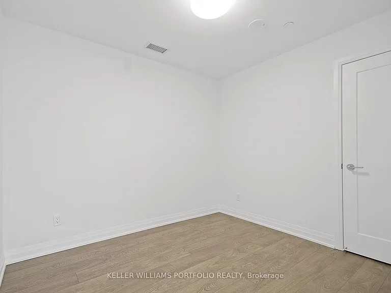 286 Main St #914 — Photo 10