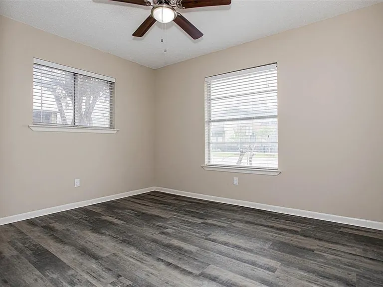 4006 Bull Creek Rd #A — Photo 17