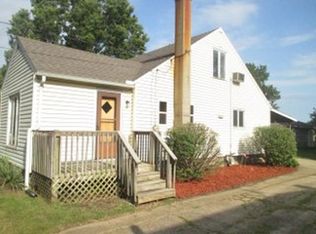 1618 W 4th St, Sterling, IL 61081