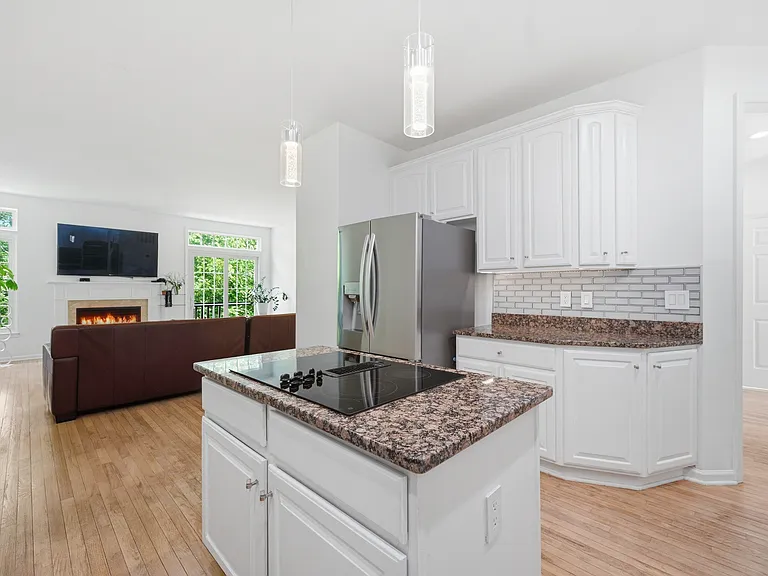 8727 Talbott Farm Dr — Photo 11