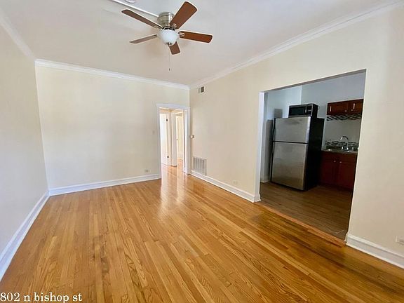 2nd image of 802 N Bishop St #1414