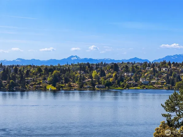 7447 W Mercer Way, Mercer Island, WA 98040