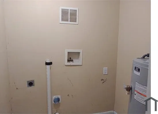 440 Charles St — Photo 7