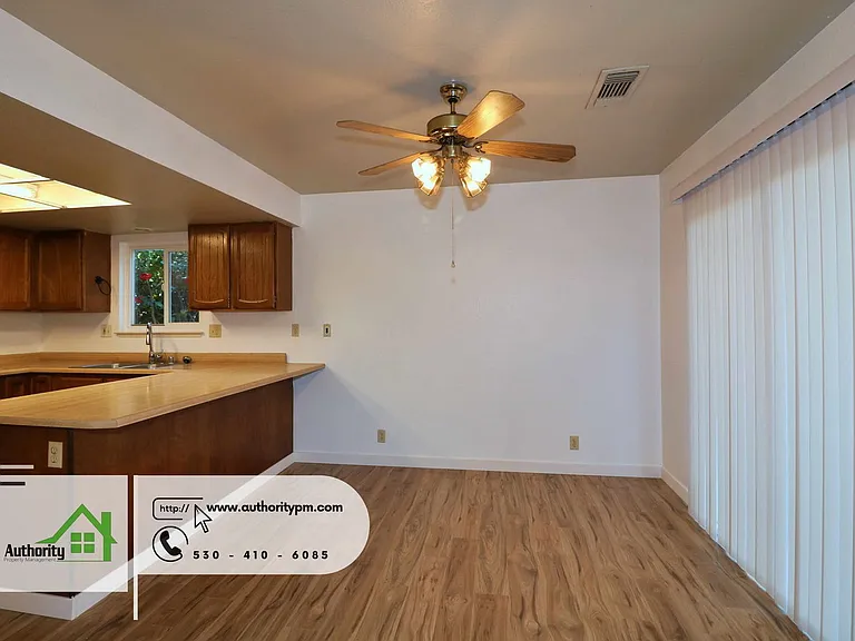 3751 Harrow Ct — Photo 8