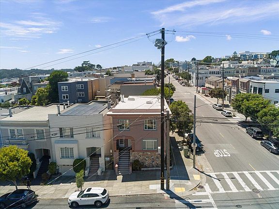 2nd image of 701 27th Ave