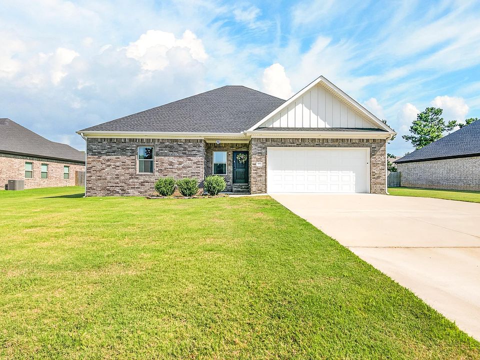 1st image of 113 Michelle Dr