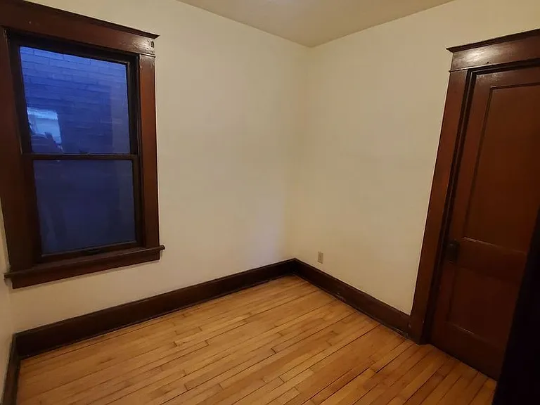 1025 E Land Pl — Photo 17