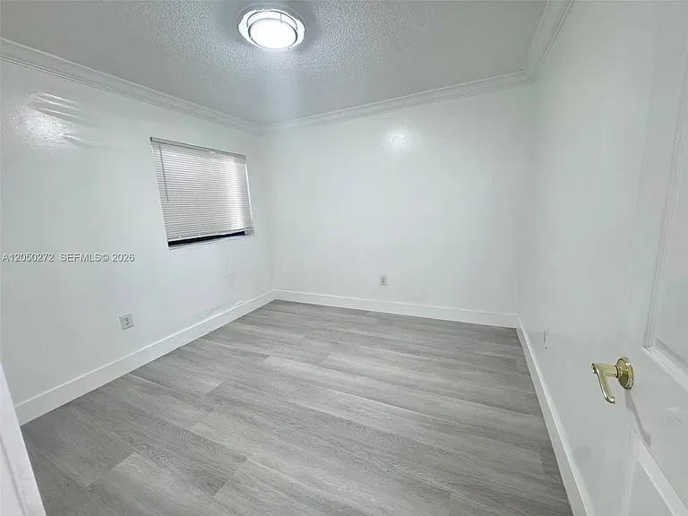 2740 W 62nd St #205 — Photo 14