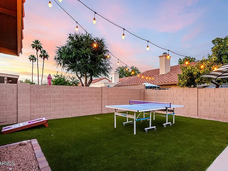8875 S Ash Ave — Photo 2