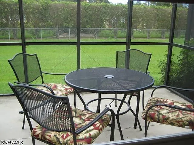 2 bed, 2.0 bath, 1200 sqft, $3,450 — Photo 2