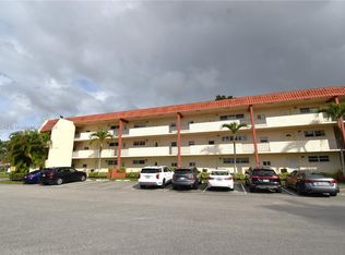 9200 N Hollybrook Lake Dr APT 208, Hollywood, FL 33025