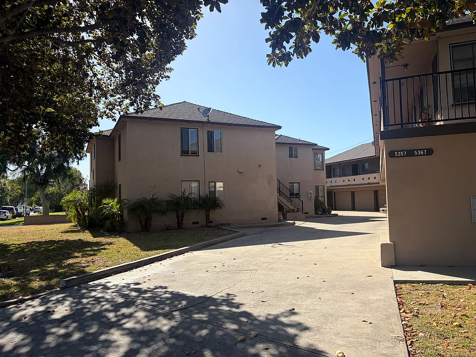 5365 E Greenmeadow Rd #5365