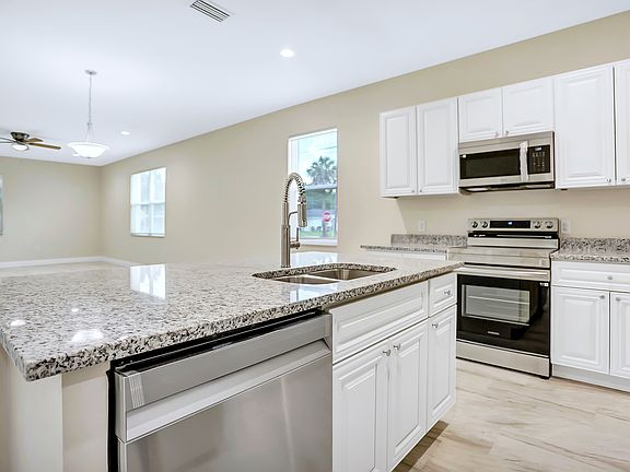 5th image of 1101 S Adelle Ave