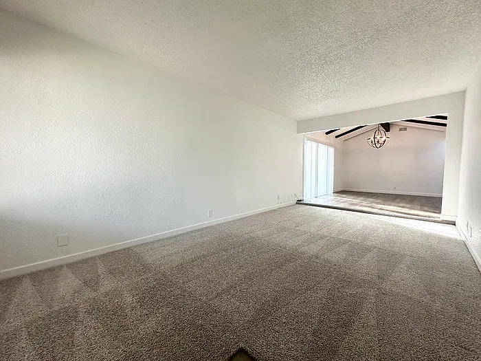 2 bed, 1.0 bath, $1,895 — Photo 3