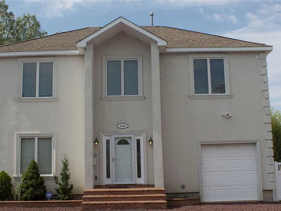 1st image of 3444 Parkway Dr
