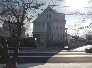 433 Cottage St #1, Pawtucket, RI 02861