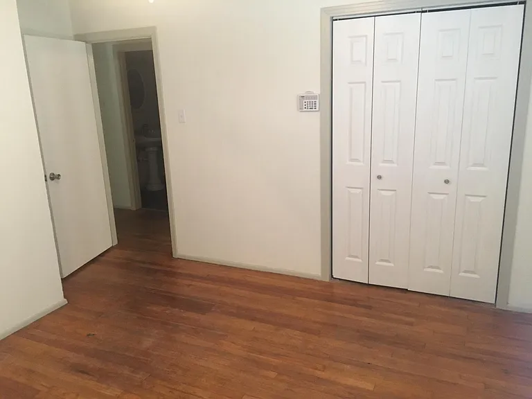 111 Pleasant Dr — Photo 5