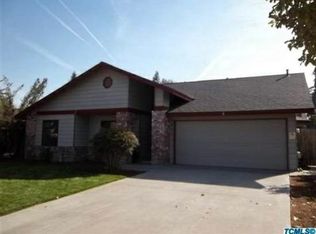 2805 W Hemlock Ct, Visalia, CA 93277