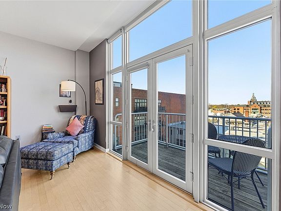 5th image of 1951 W 26th St APT 514