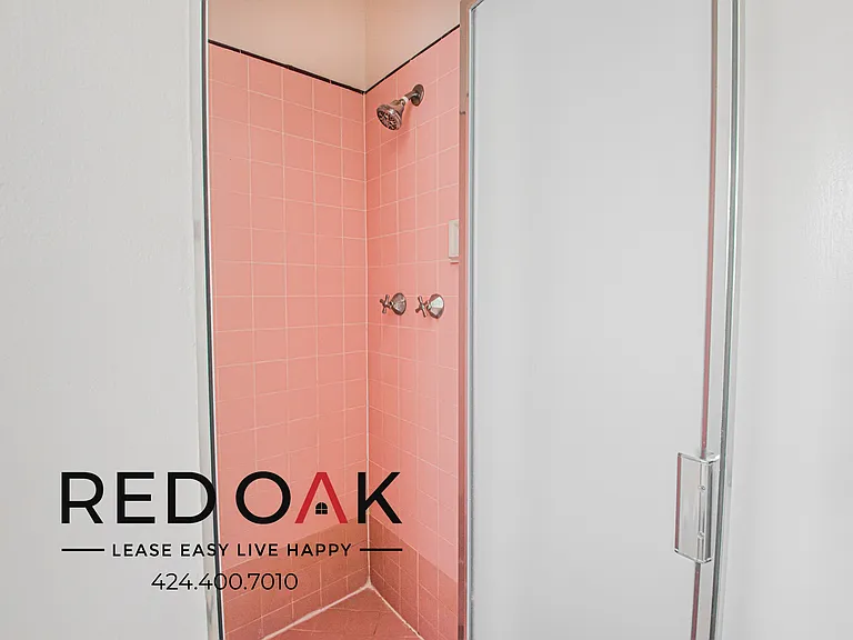 1148 S Sherbourne Dr #5 — Photo 14