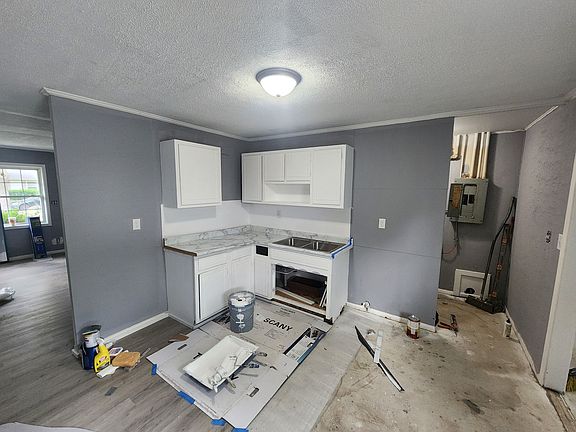 5th image of 3901 N Vinewood Ave