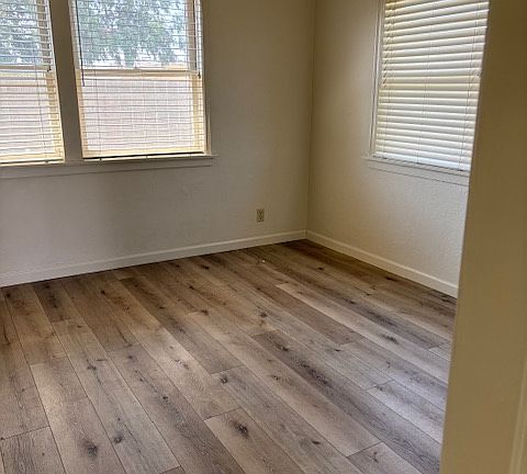4th image of 1711 E Pacheco Blvd
