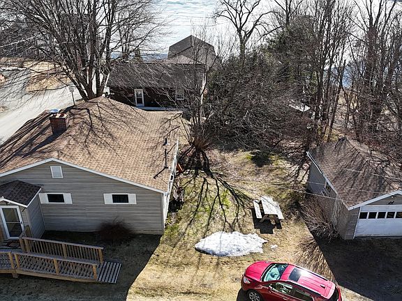 2nd image of 20 Profile St