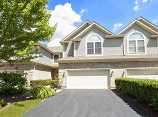 670 Juniper Ln, Lake In The Hills, IL 60156