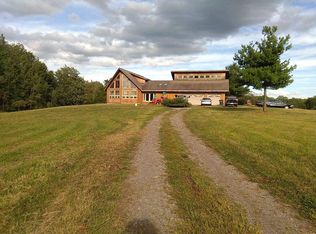 19745 Lakeside Rd, Three Oaks, MI 49128