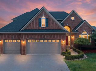16928 Boulder Dr, Northville, MI 48168