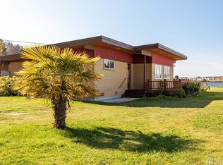 104 Beverly Pl, Greenbank, WA 98253