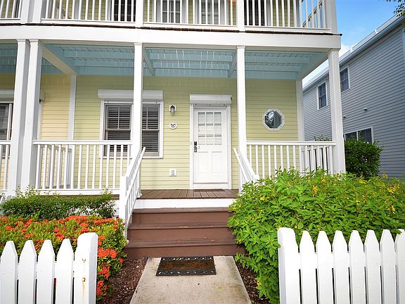 3rd image of 7057 Harbor Village Dr Unit D-212
