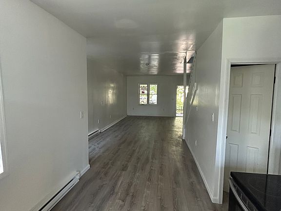 2nd image of 202 Carlisle St
