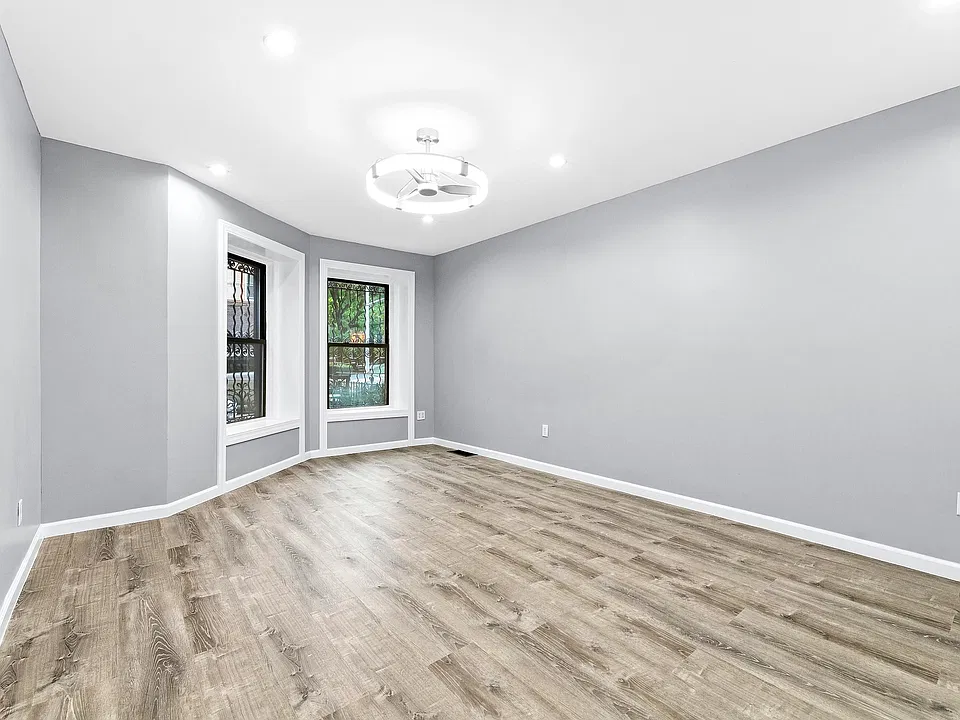 316 Lewis Ave #1