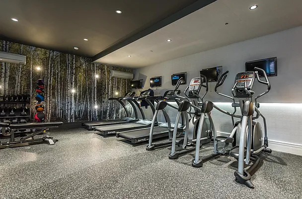 Rented by Nooklyn NYC LLC | media 81