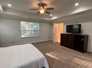 633 Vaughan Ave, Hampton, VA 23661